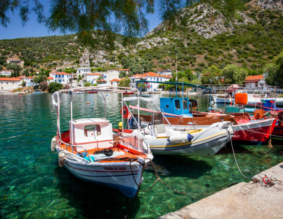 ΜΟΝΟΗΜΕΡH ΕΚΔΡΟΜΗ ΣΤΟ ΤΡΙΚΕΡΙ - ΜΙΚΡΟ ΝΗΣΑΚΙ ΠΑΛΙΟ ΤΡΙΚΕΡΙ
